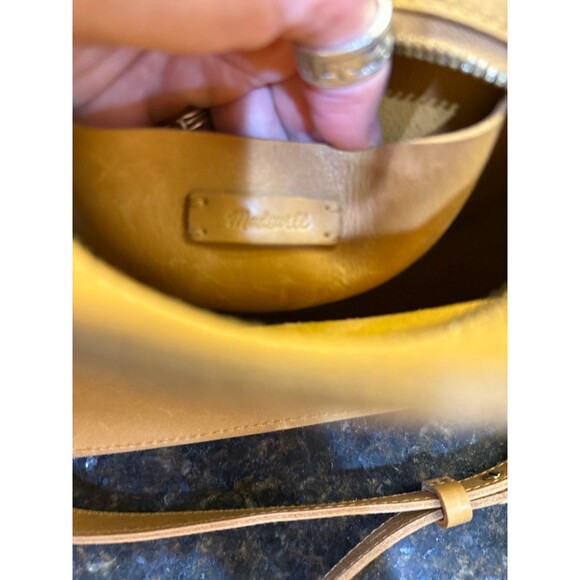 Madewell The Sydney Zip-Top Crossbody Bag Antique Gold NEW - Picture 9 of 10